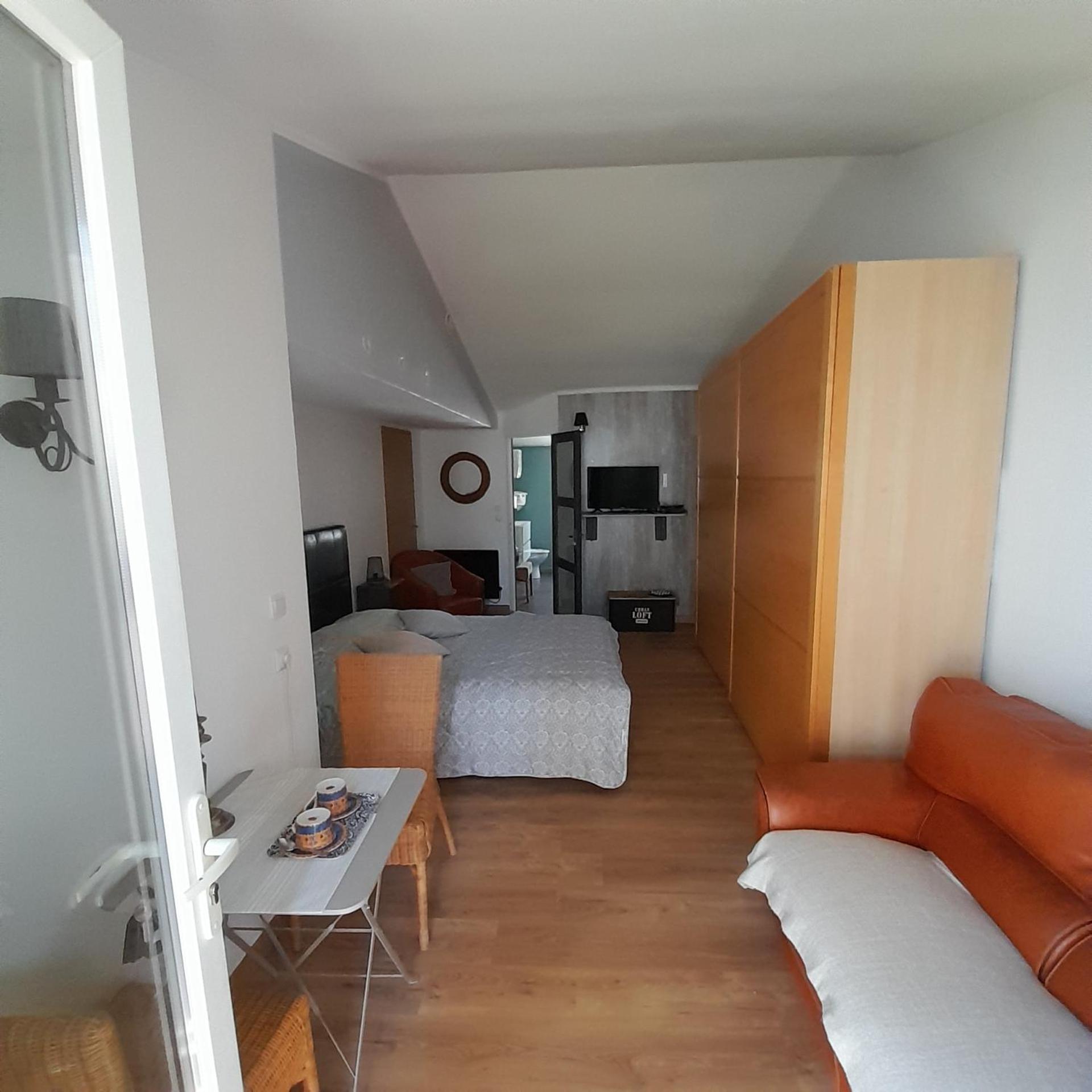 L'Olivier Tessa Hotesse Suite 30M2 Terrasse 20M2 La Celle  외부 사진